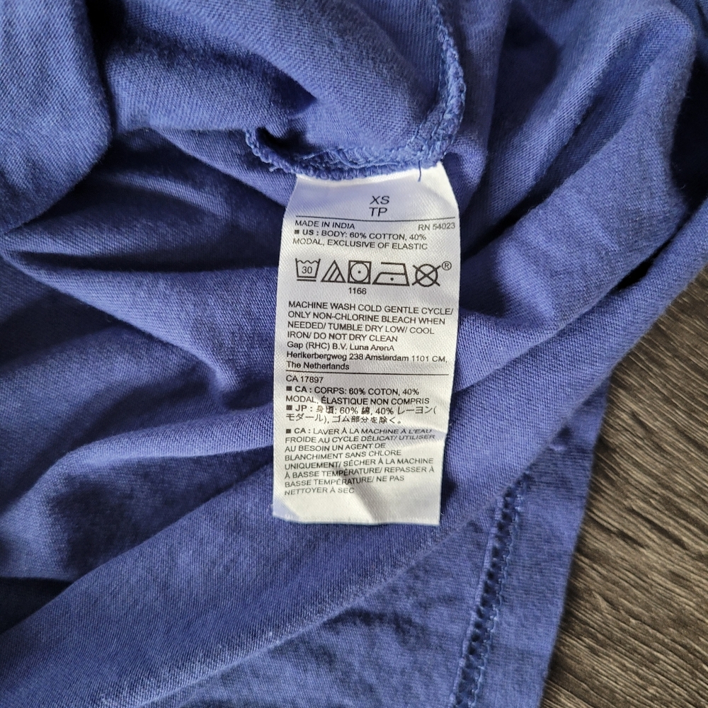Banana Republic Smocked Ruffle Top - Picture 6 of 7